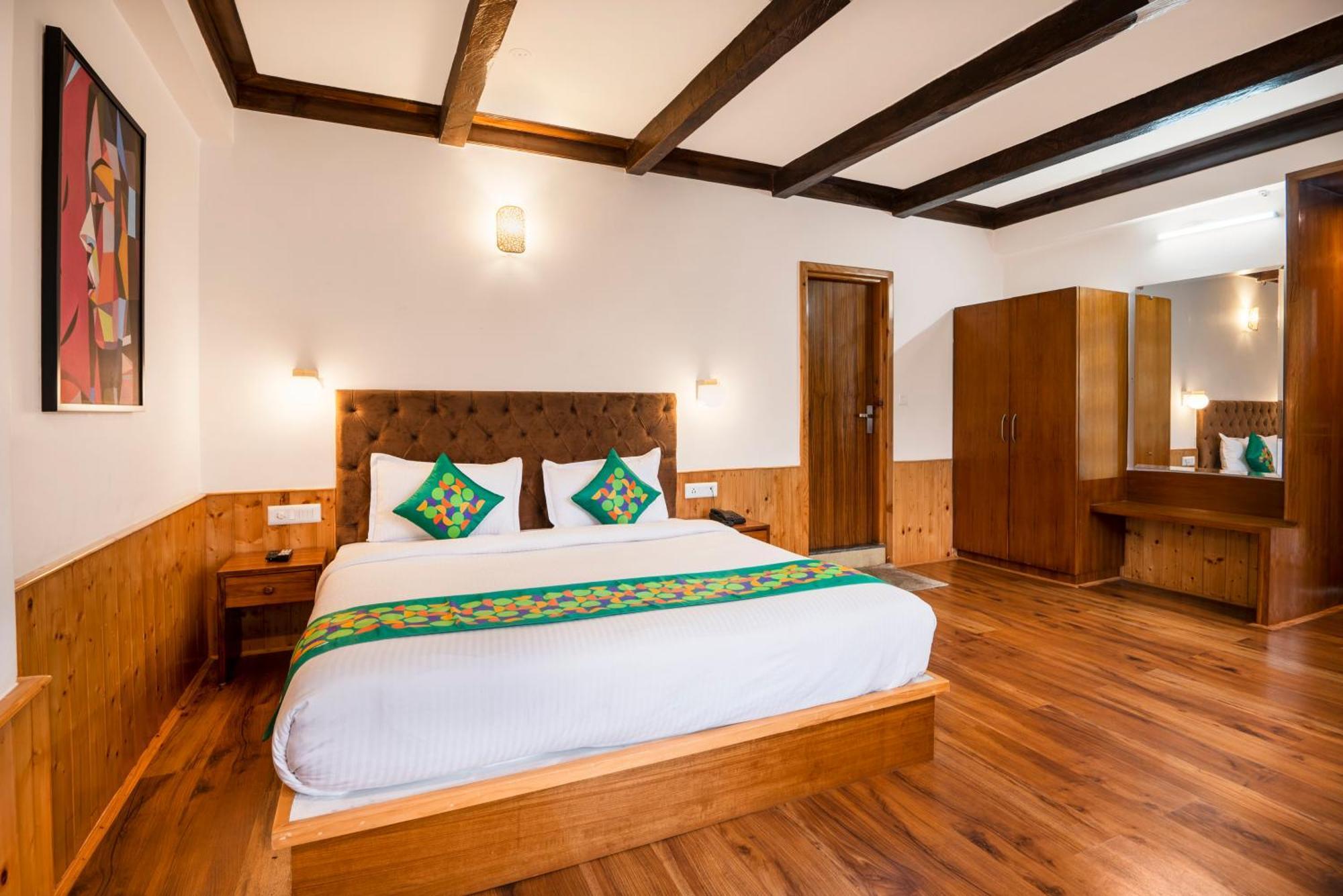 Treebo Premium Sattva With Mountain View Hotel
